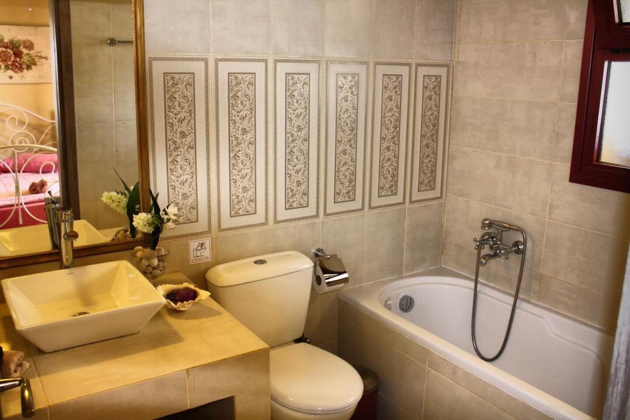 Villa Cottage Kantrillies Fokata エクステリア 写真